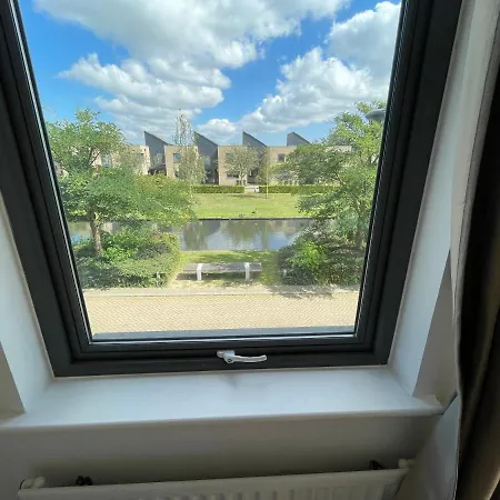 Quiet Luxe Home With Gym And Free Parking Thamesmead  Exterior photo